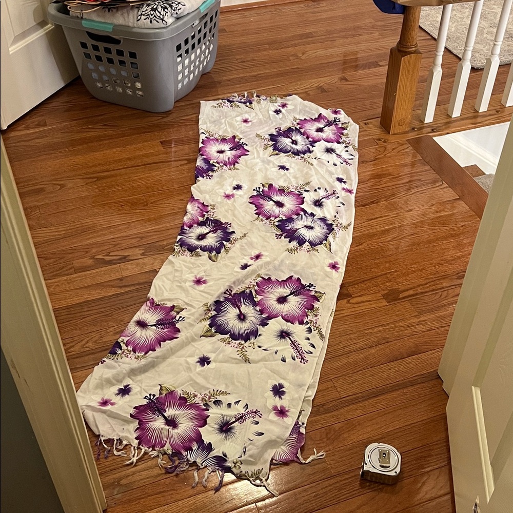White & Purple Hawaiian Aloha Beach Sarong Wrap OS - Picture 5 of 6